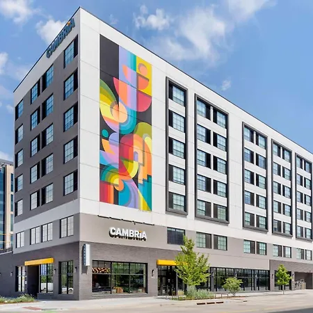 Cambria Hotel Denver Downtown Rino